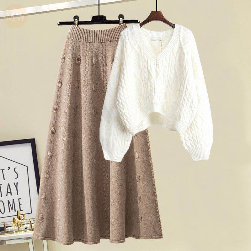 ホワイト/セーター＋コーヒー/スカート